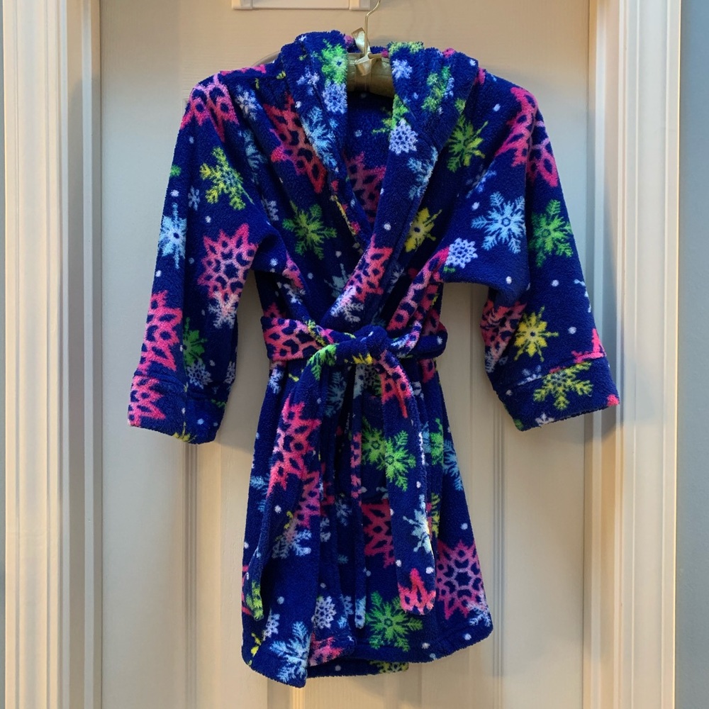 Girl's Bathrobe size Medium (7/8)